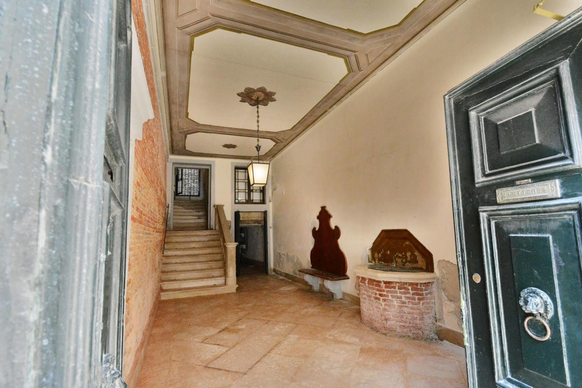 Ve.N.I.Ce. Cera Palazzo Grimani Apartment Venesia Bagian luar foto